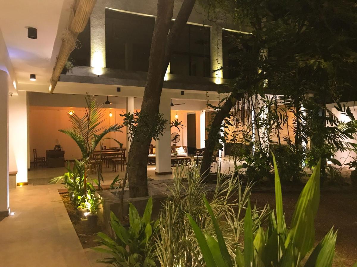 Sayura House Hotel Colombo Exterior photo