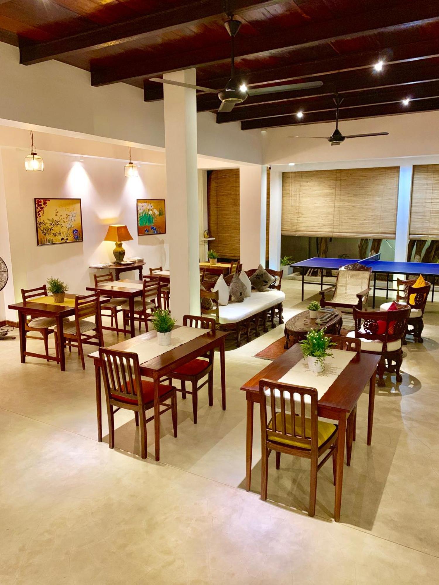 Sayura House Hotel Colombo Exterior photo