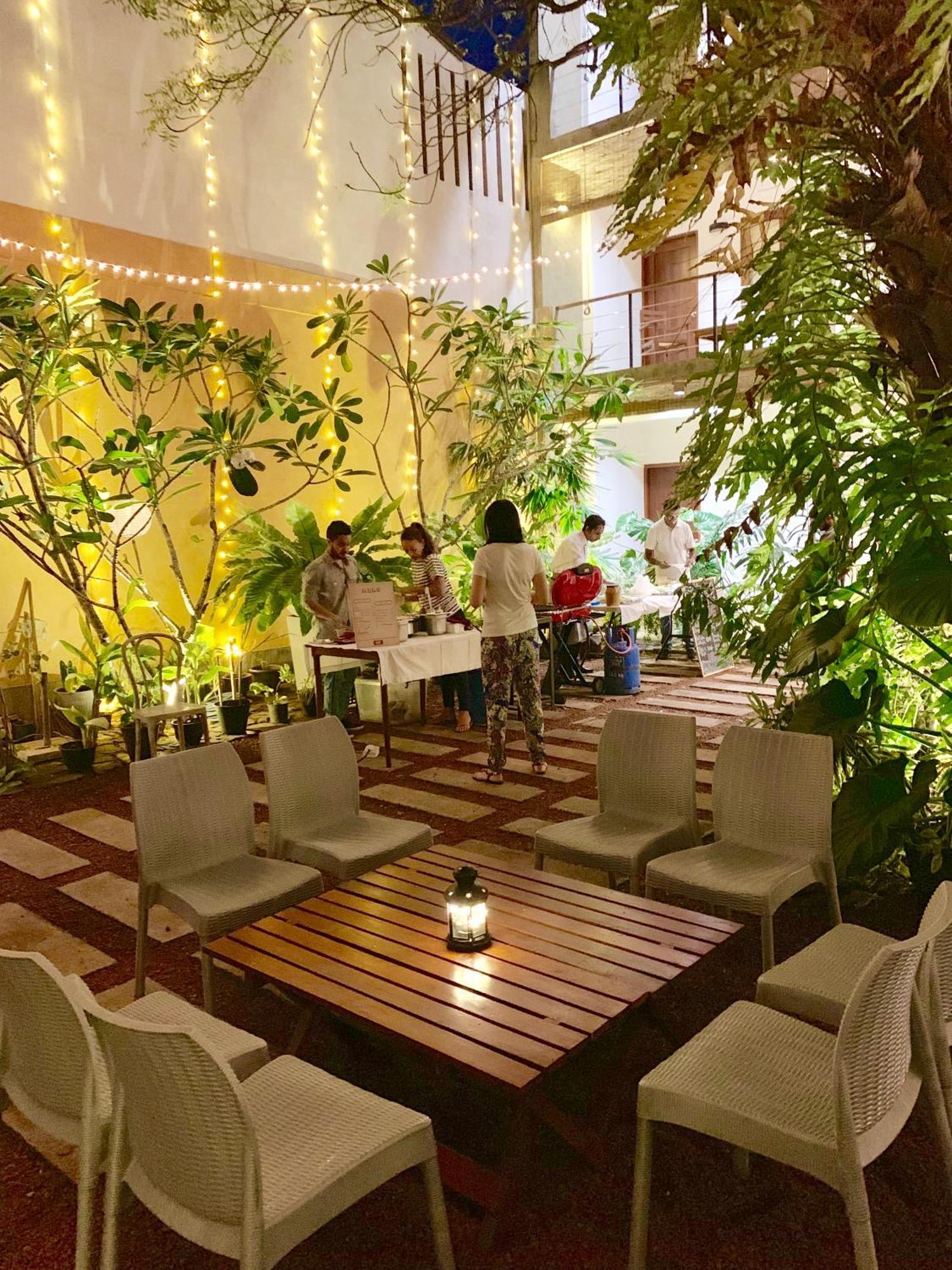 Sayura House Hotel Colombo Exterior photo
